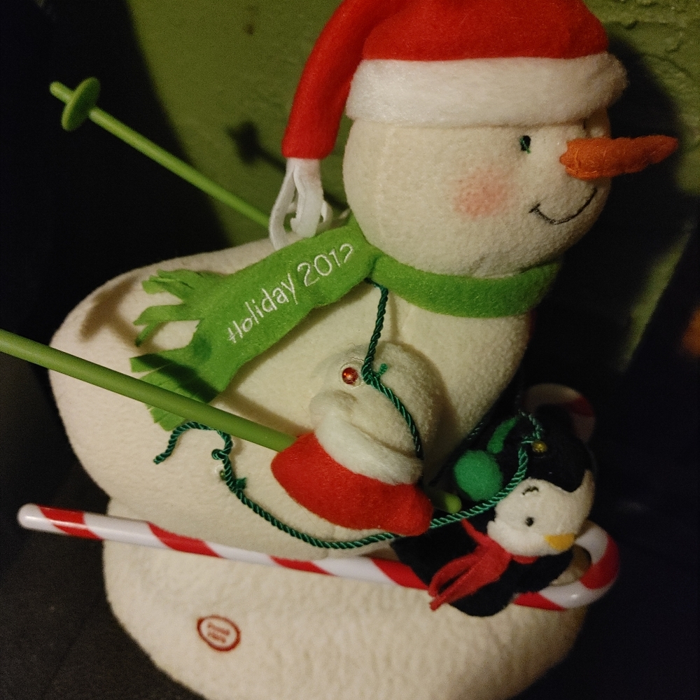 2012 Hallmark Jingle Pals Christmas Holiday Decor Collectible - works tested